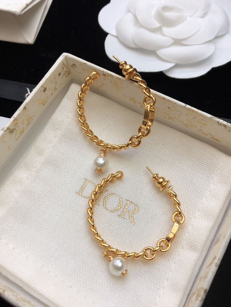 chr1st1an D10r earrings